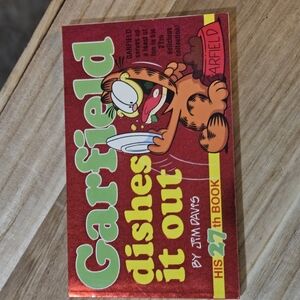 Garfield Paperback Book Interior Page - Red & Black Text